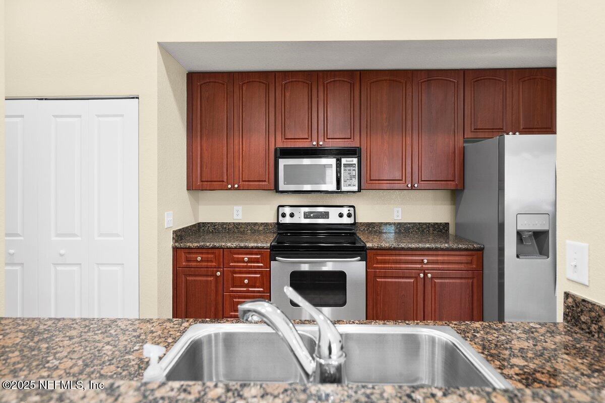 9745 TOUCHTON Road 2421