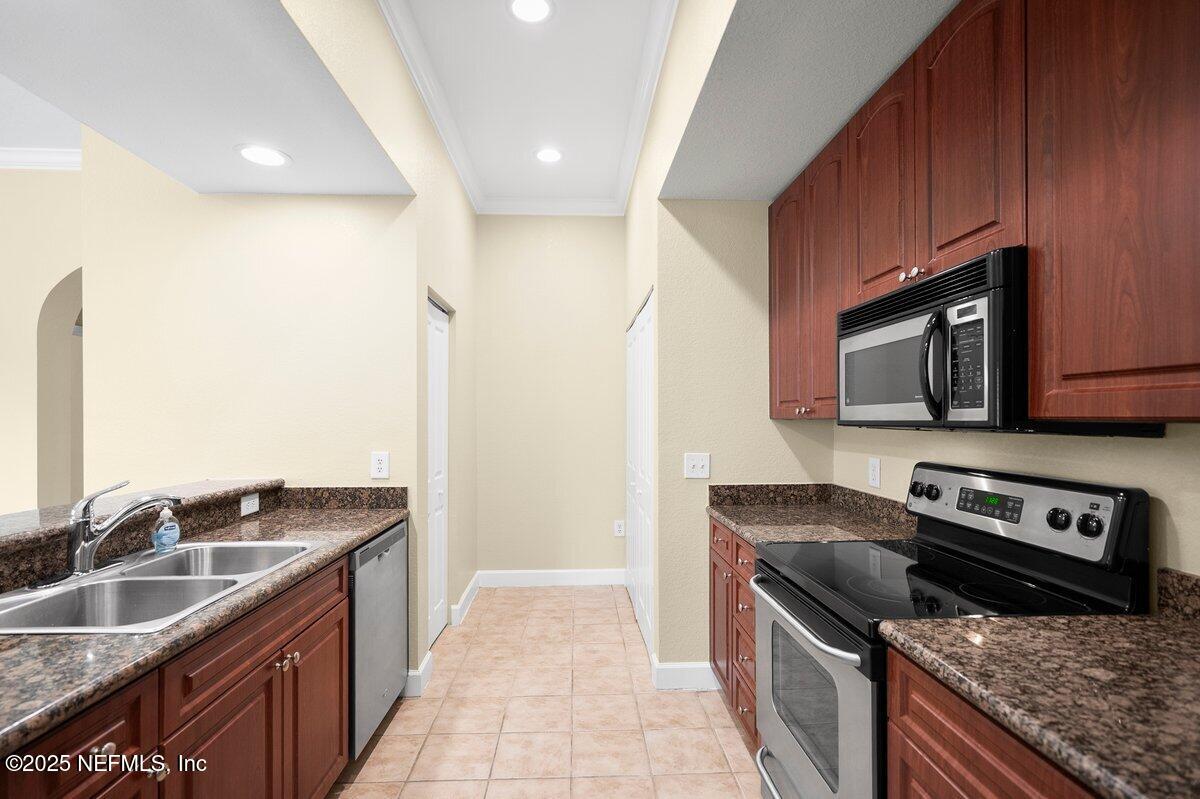 9745 TOUCHTON Road 2421