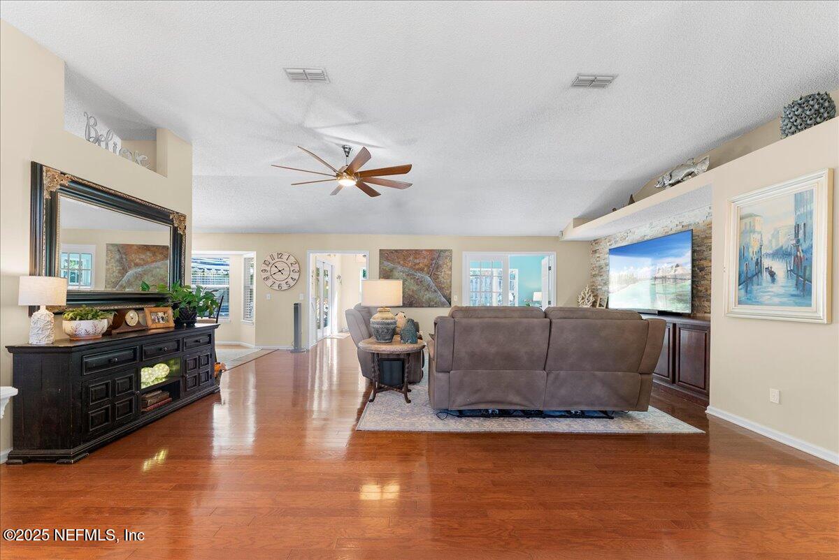 4155 E WINDSOR PARK Drive E