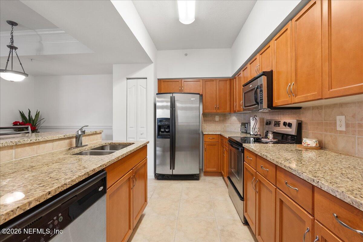 10435 MIDTOWN Parkway 262