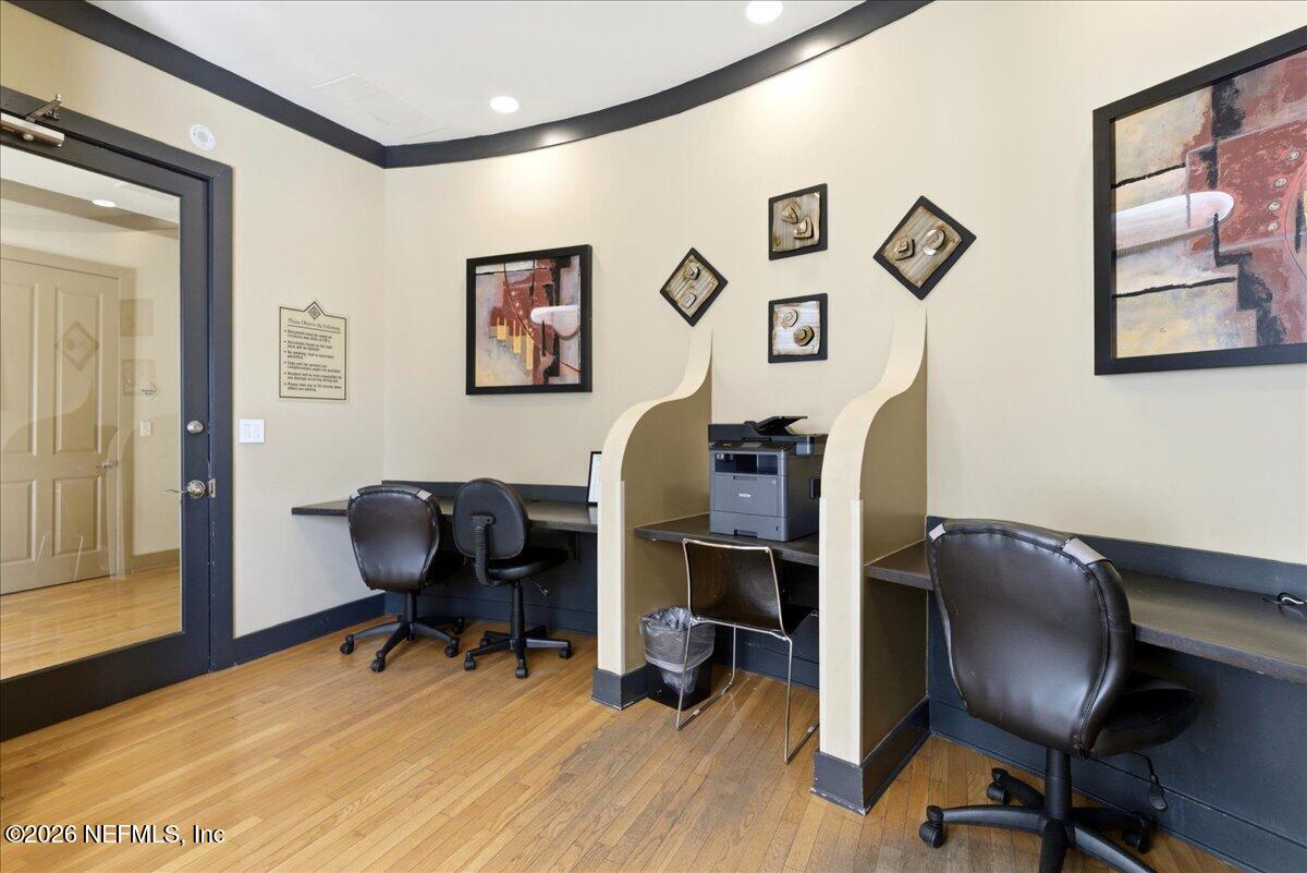 10435 MIDTOWN Parkway 262