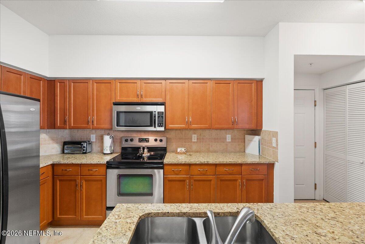 10435 MIDTOWN Parkway 262