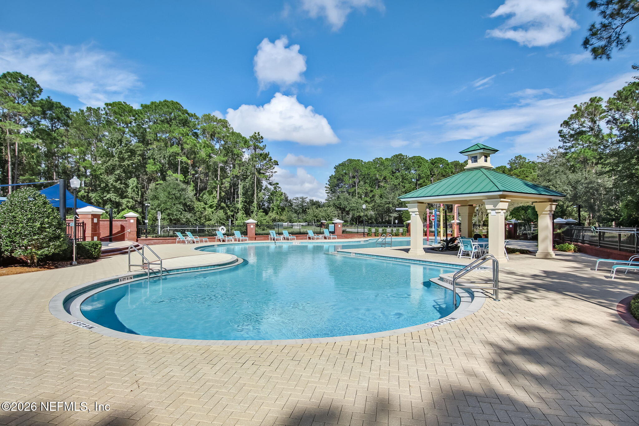 536 E KESLEY Lane, St. Johns