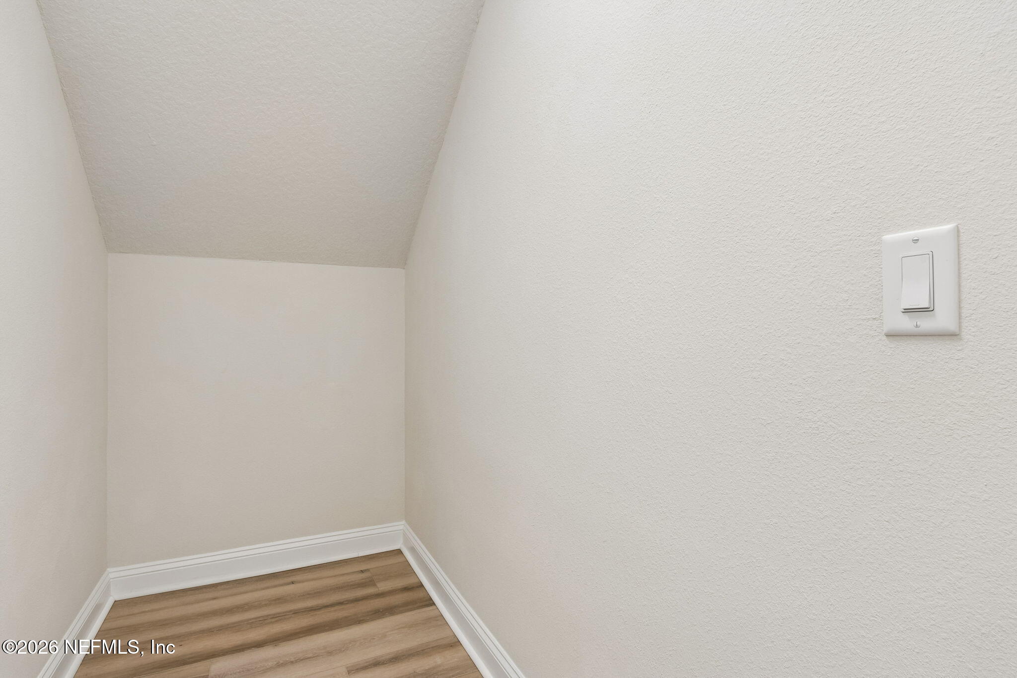 536 E KESLEY Lane, St. Johns