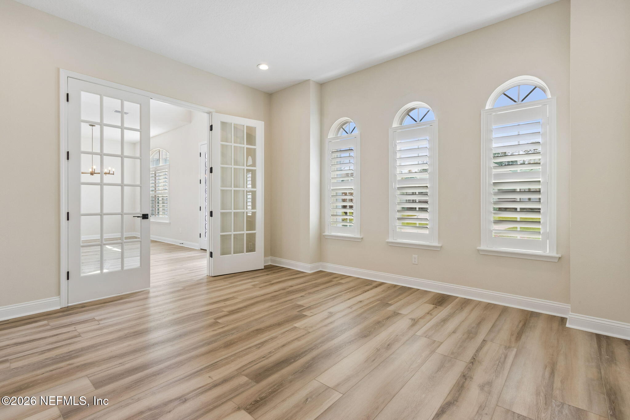 536 E KESLEY Lane, St. Johns