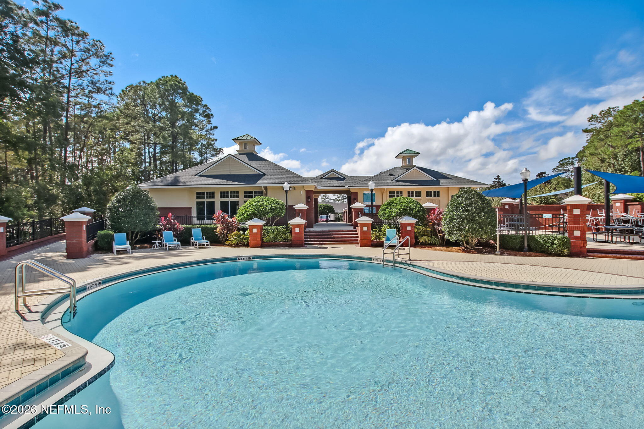 536 E KESLEY Lane, St. Johns