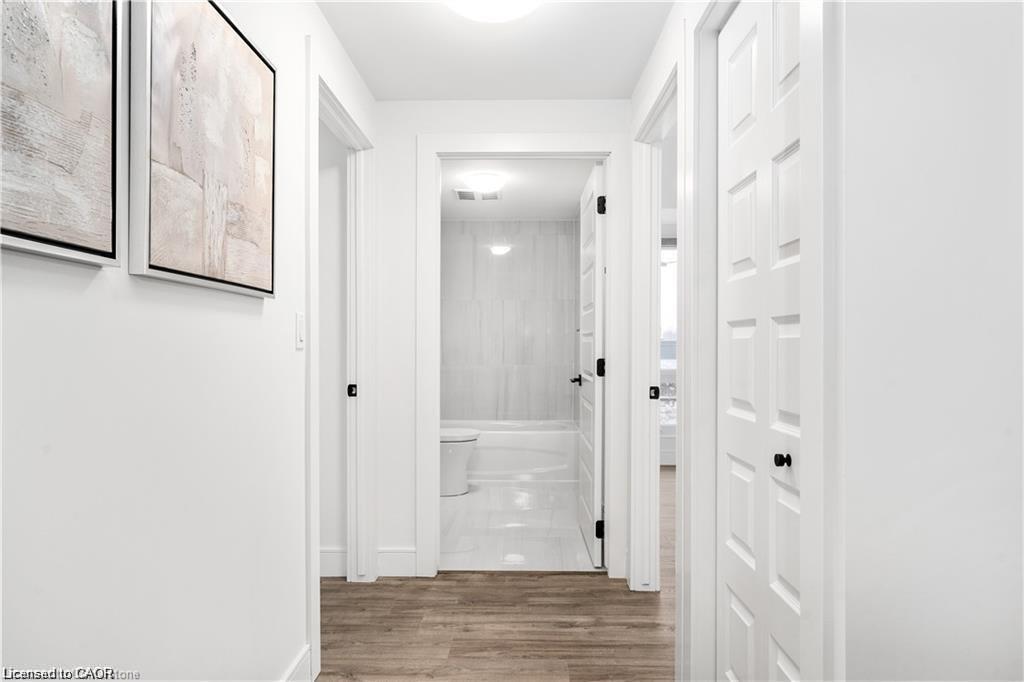 401-2 Dundas Street W Unit: 401