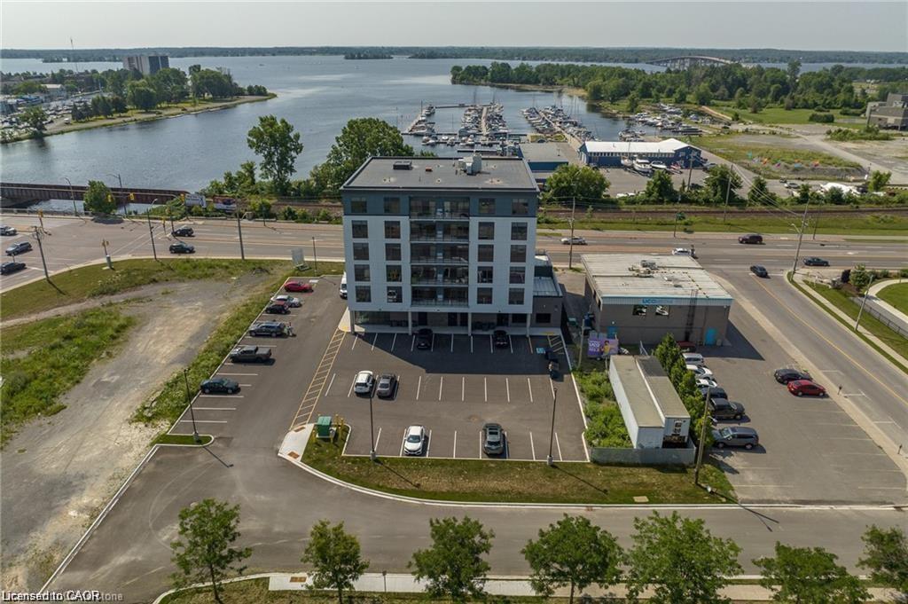 506-2 Dundas Street W Unit: 506