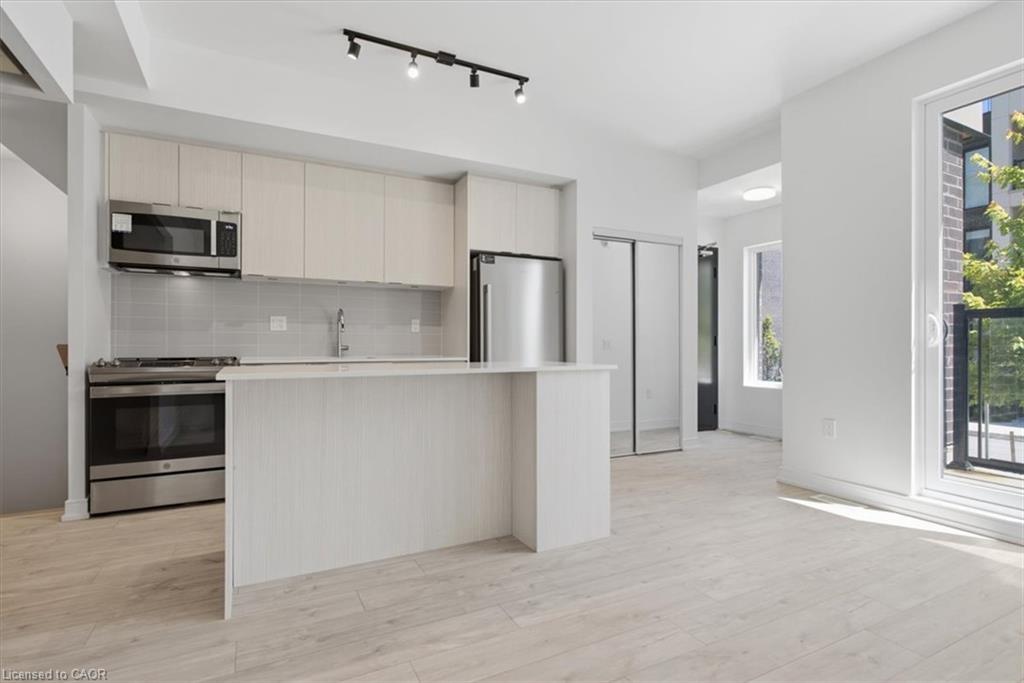 6-172 Clonmore Drive Unit: 6