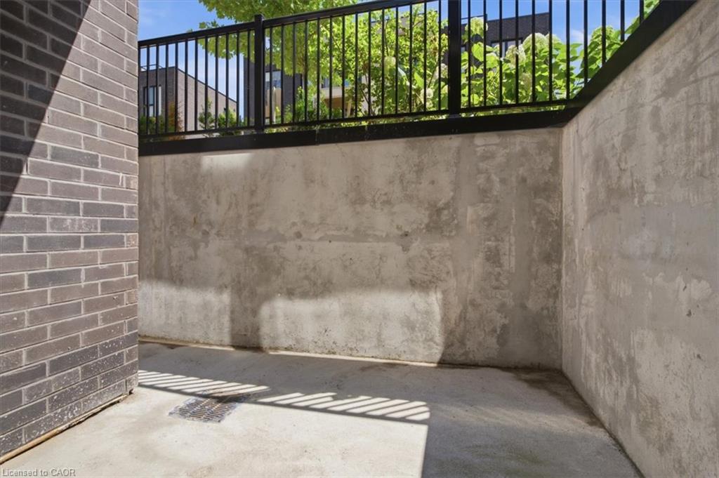 6-172 Clonmore Drive Unit: 6