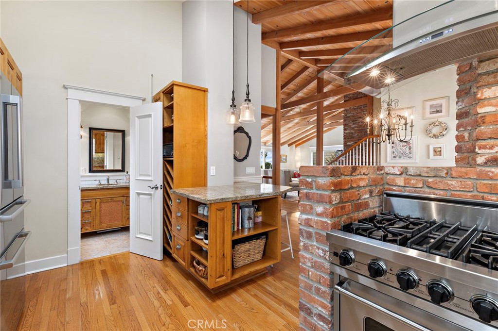 522 High Drive