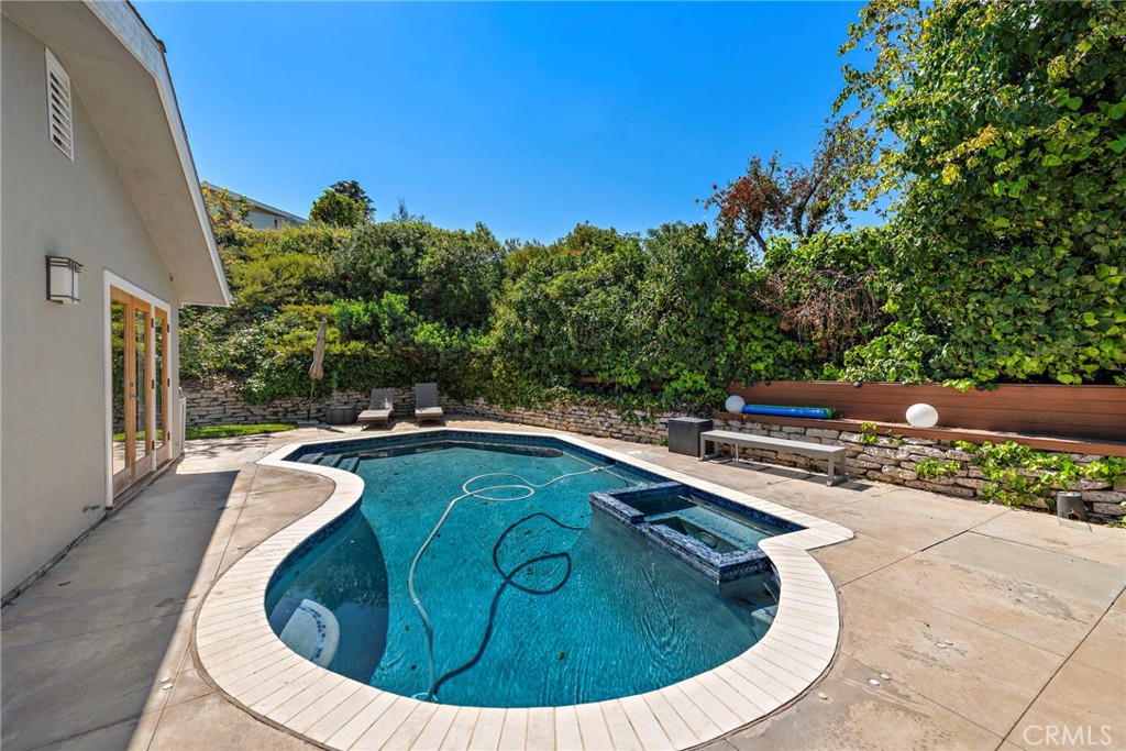 3085 Nestall Road