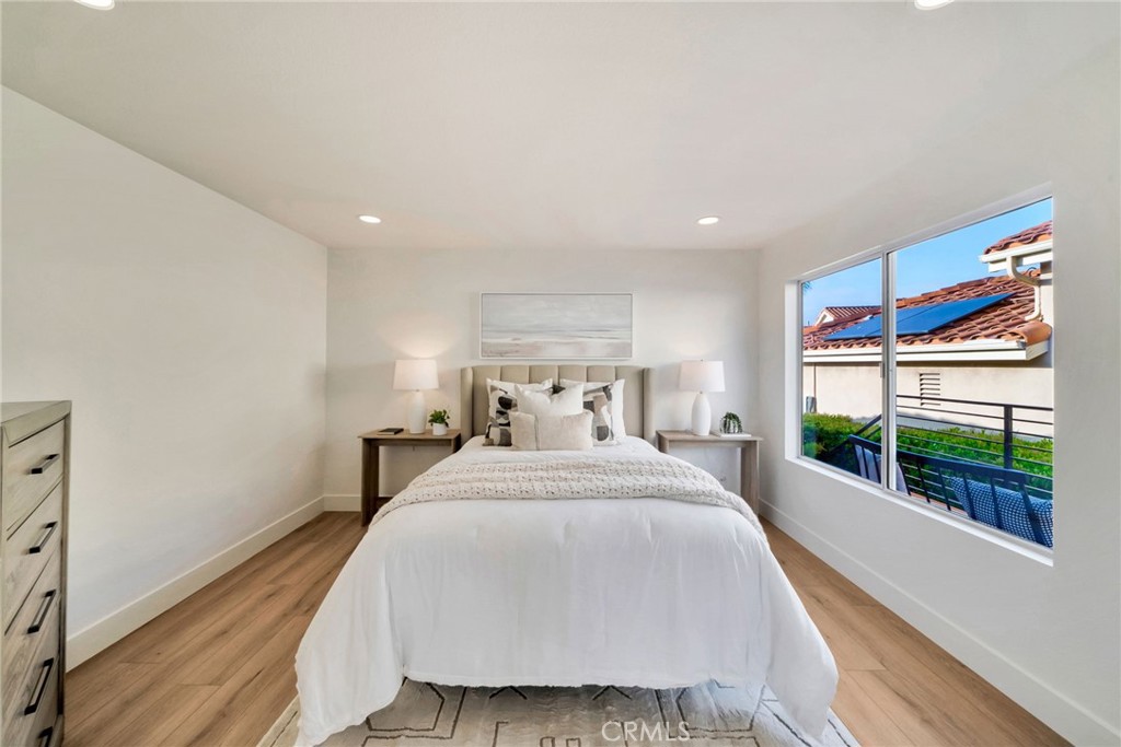 24976 Sea Crest Drive