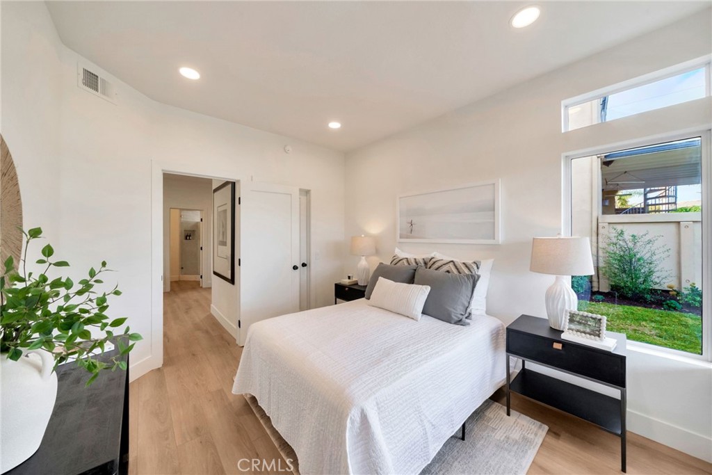 24976 Sea Crest Drive