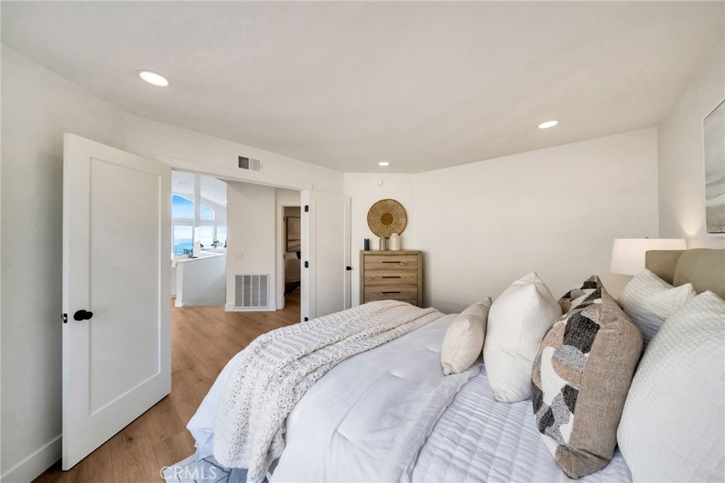 24976 Sea Crest Drive