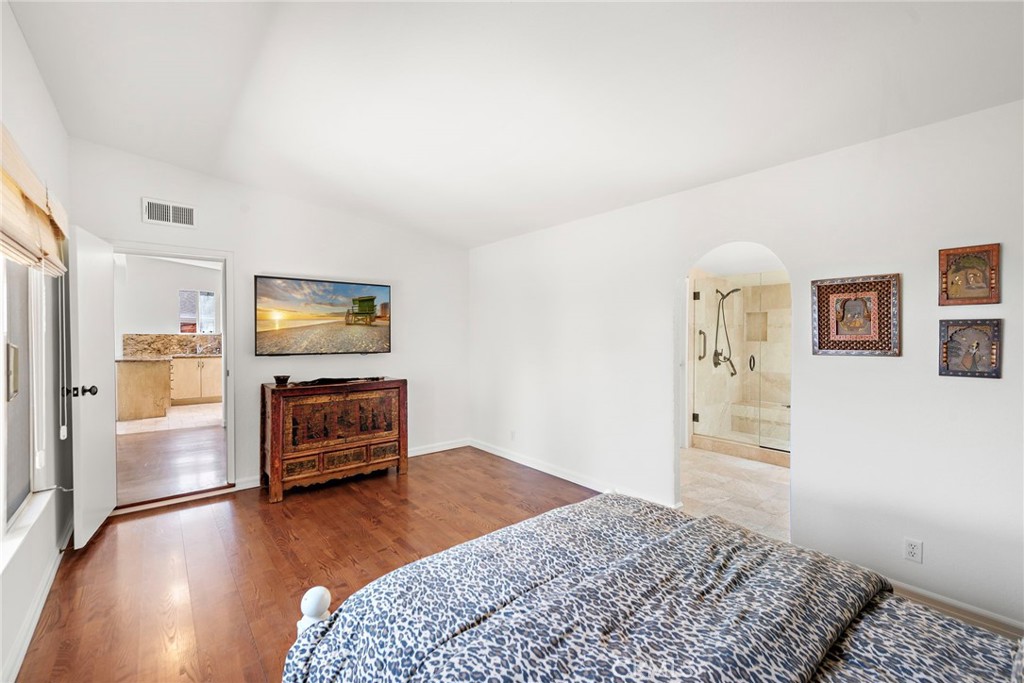 28751 Top Of The World