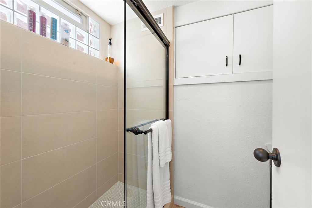 28751 Top Of The World