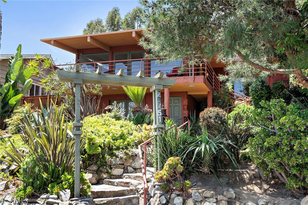 28751 Top Of The World