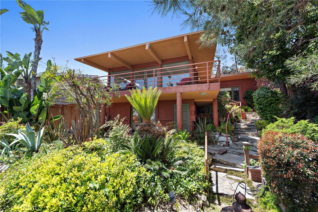 28751 Top Of The World