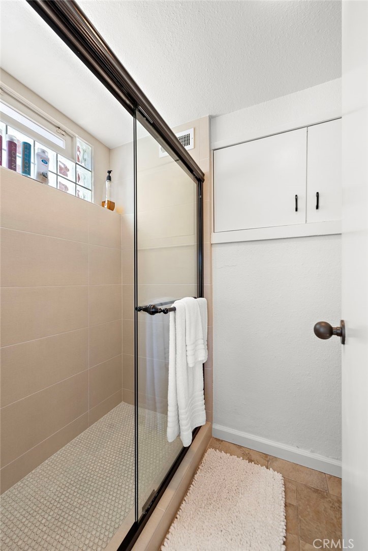 28751 Top Of The World