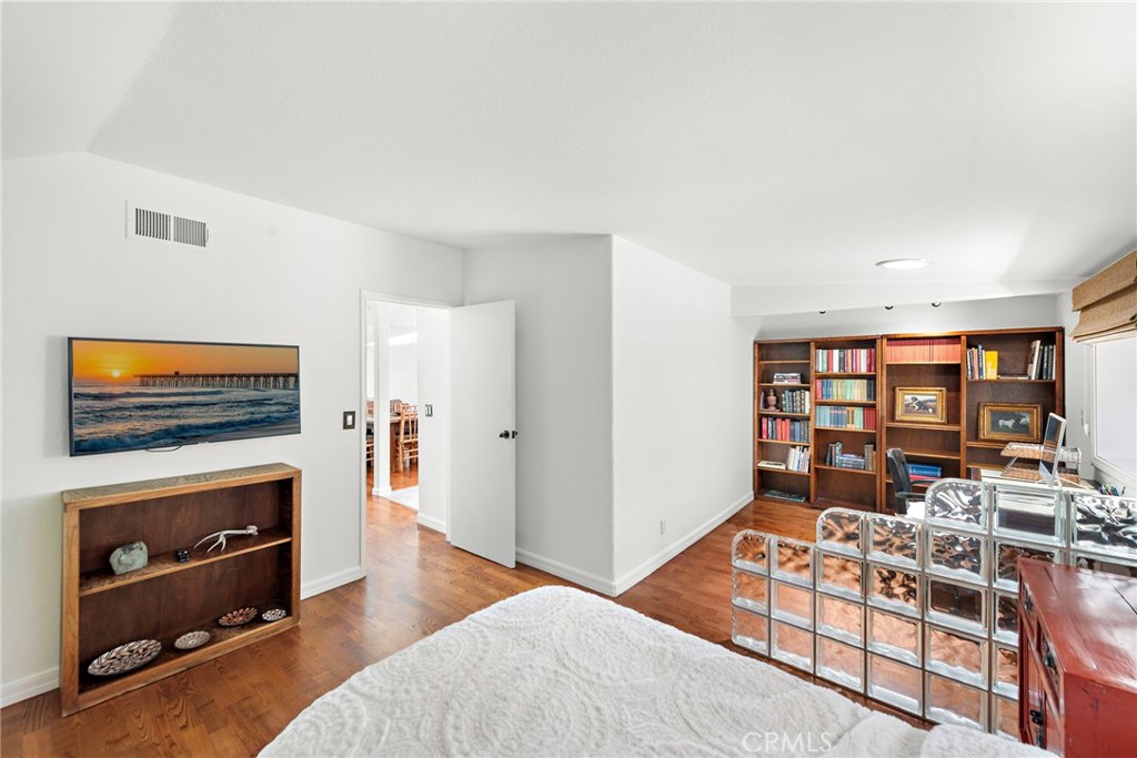 28751 Top Of The World