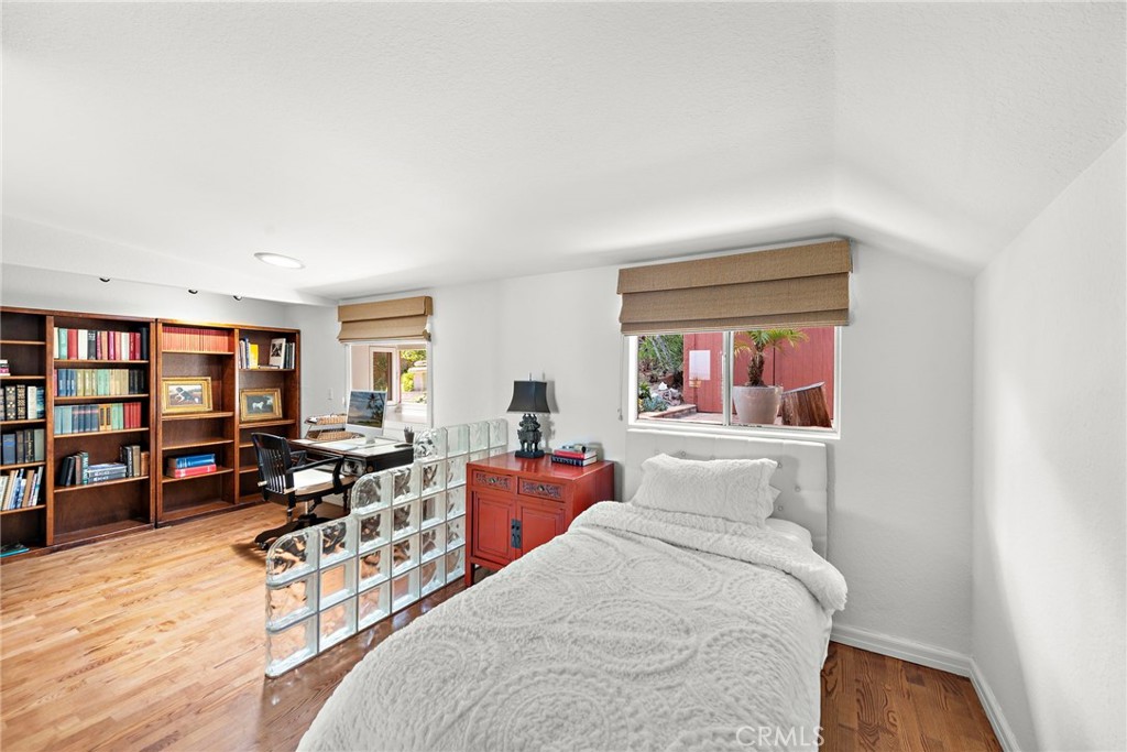 28751 Top Of The World