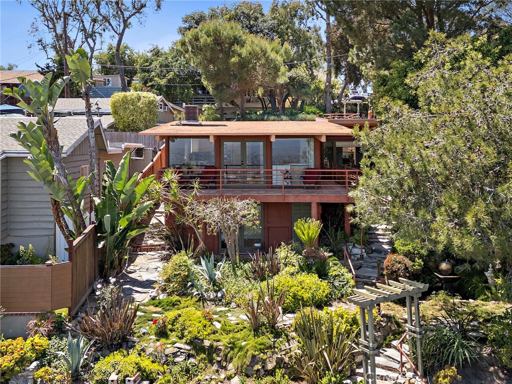 28751 Top Of The World