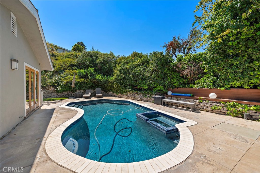 3085 Nestall Road