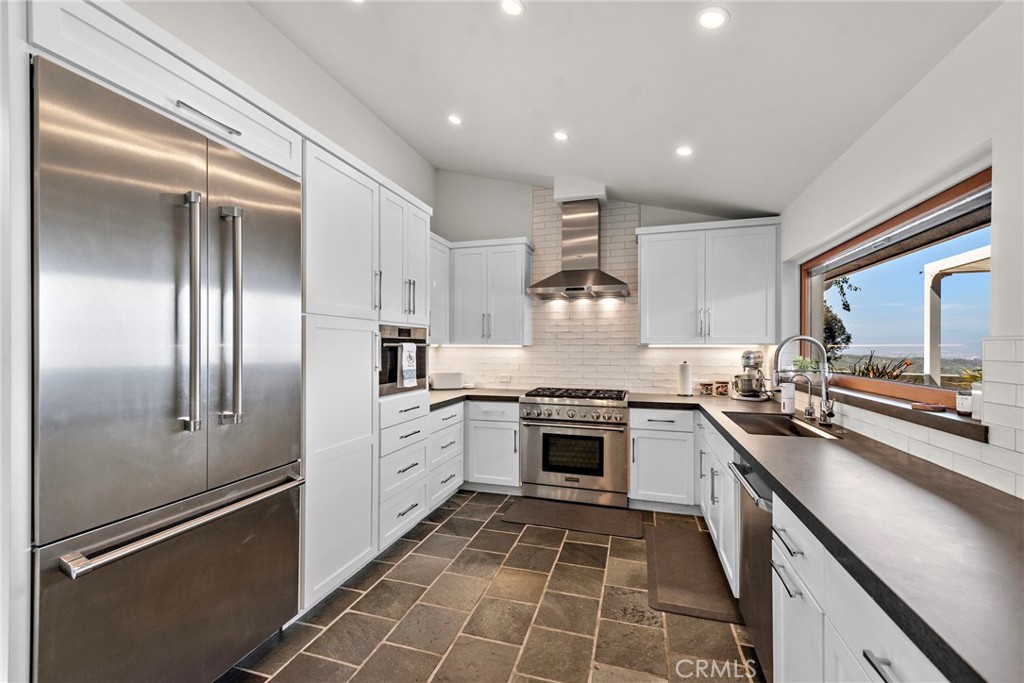 3085 Nestall Road