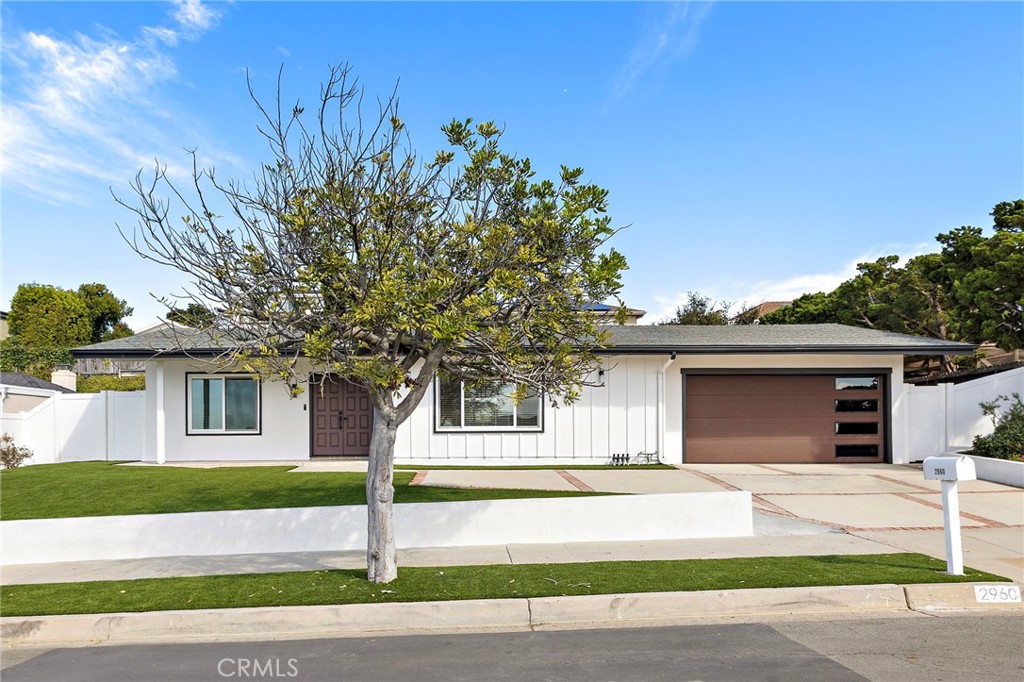 2960 Alta Laguna