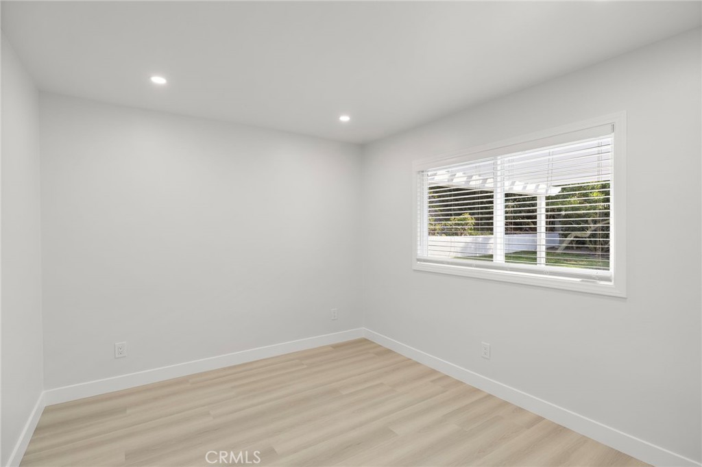 2960 Alta Laguna