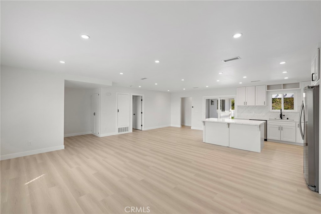 2960 Alta Laguna