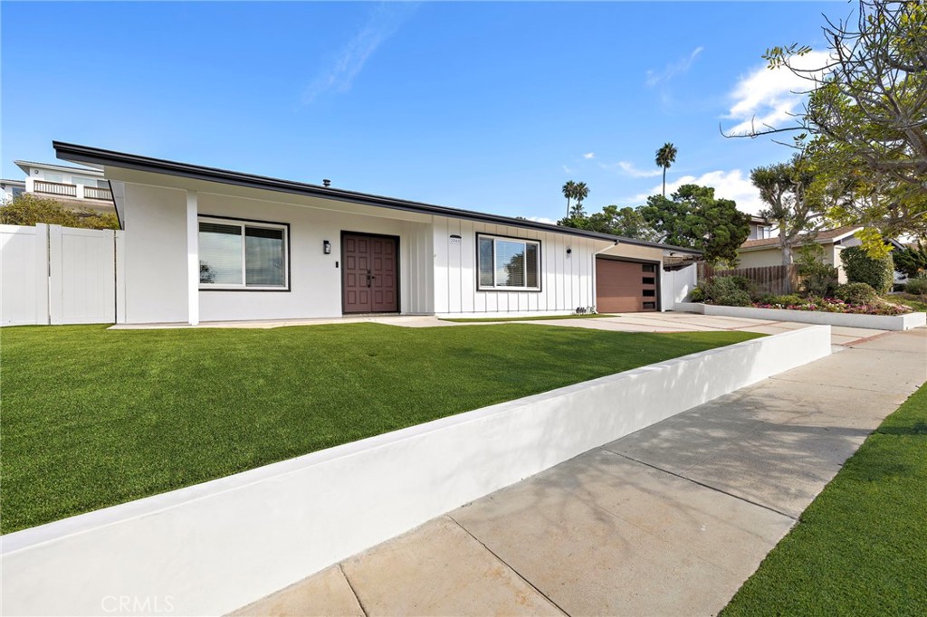 2960 Alta Laguna