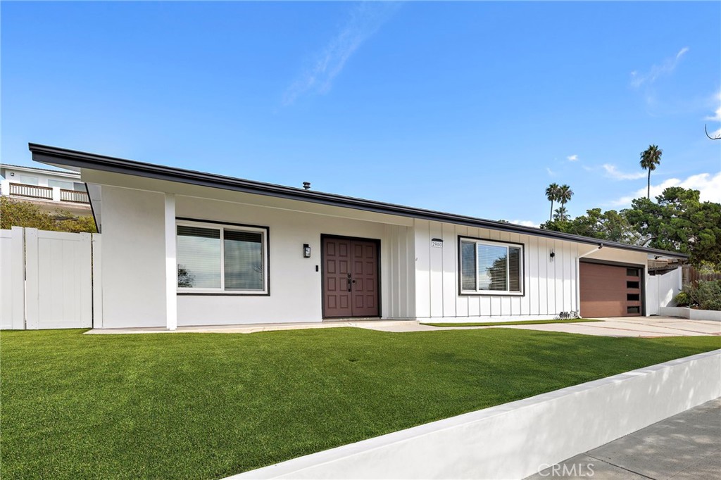 2960 Alta Laguna