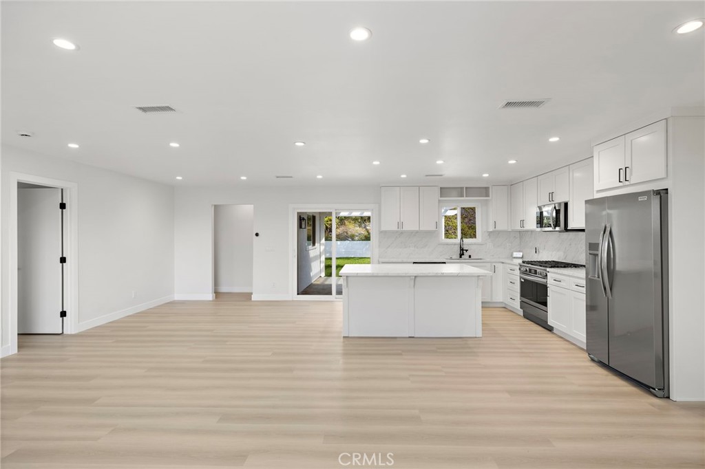 2960 Alta Laguna