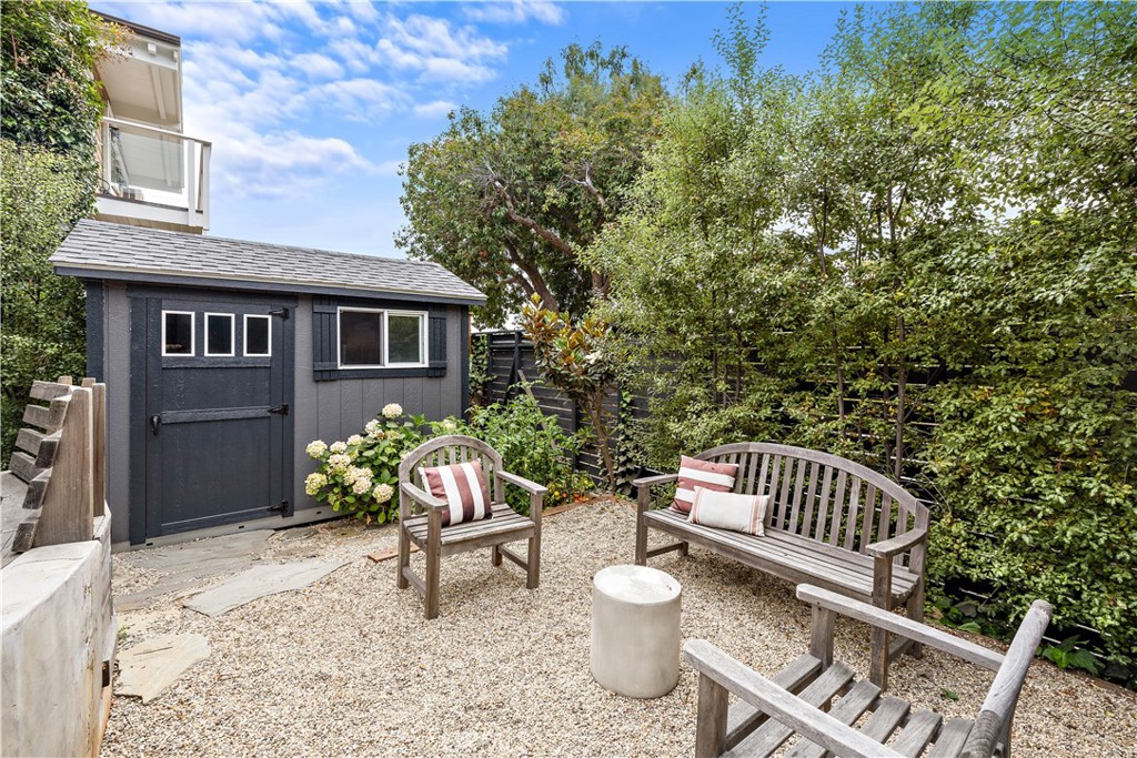 592 Bluebird Canyon Drive