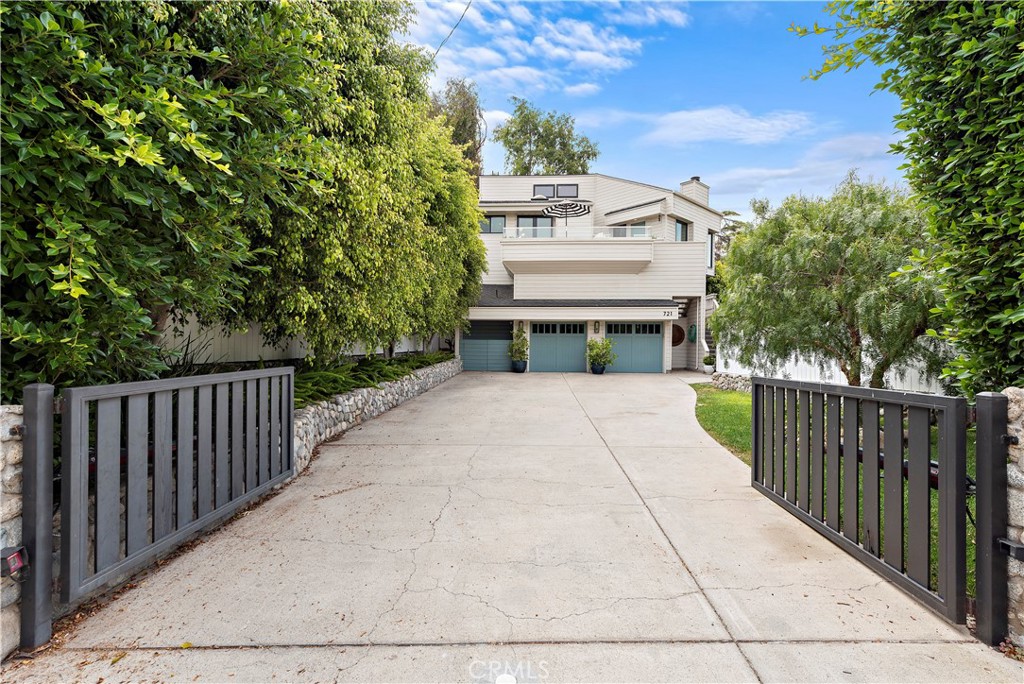 721 Browncroft Road