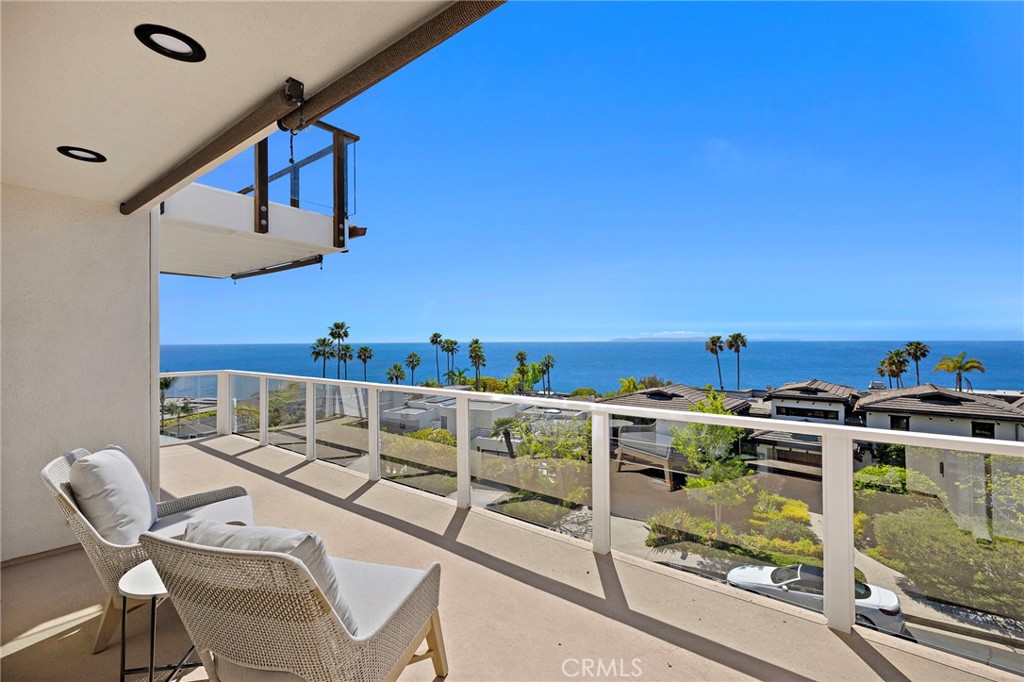 725 Balboa Avenue