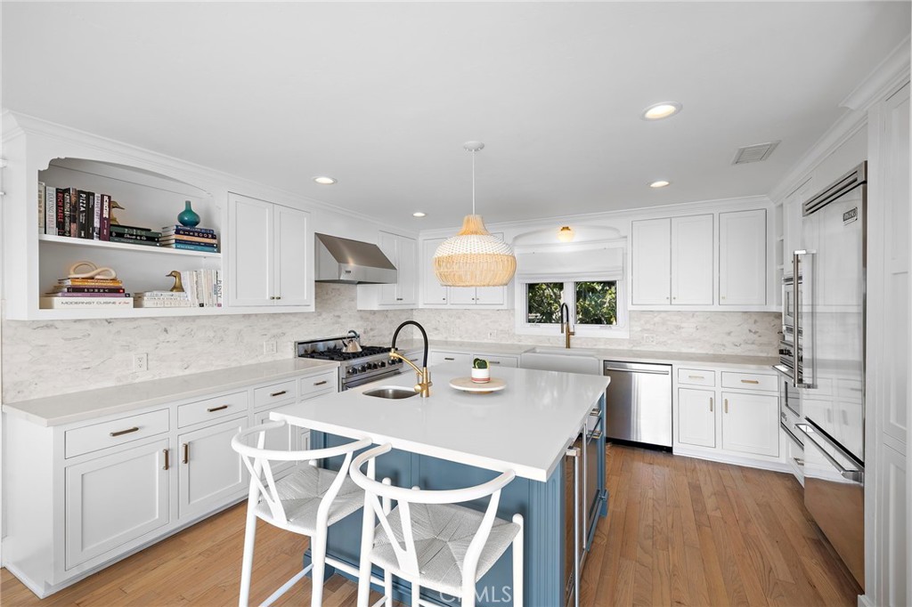2855 Zell Drive