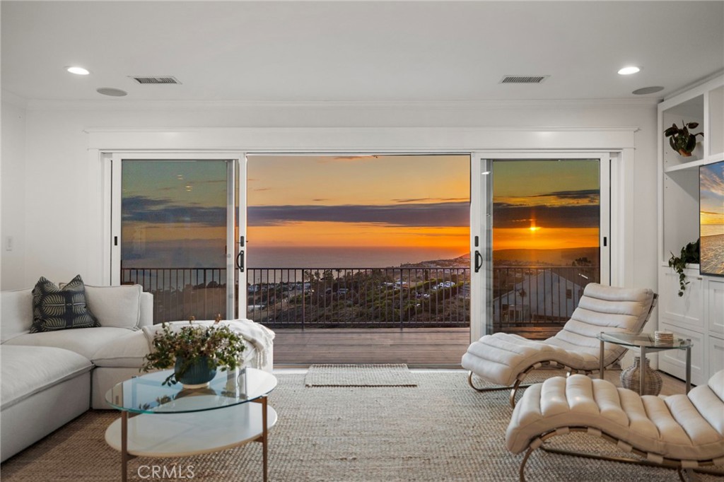 2855 Zell Drive