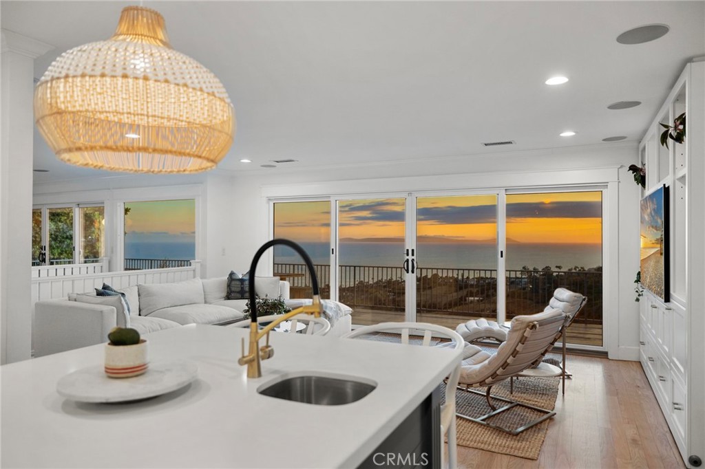 2855 Zell Drive
