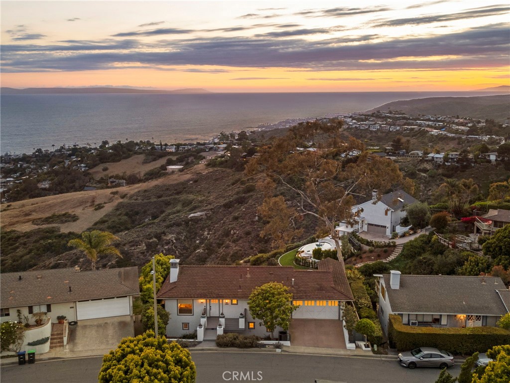 2855 Zell Drive