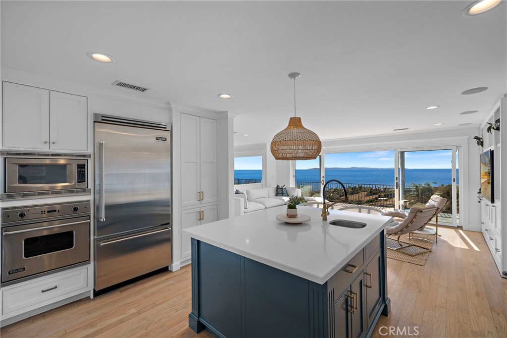 2855 Zell Drive