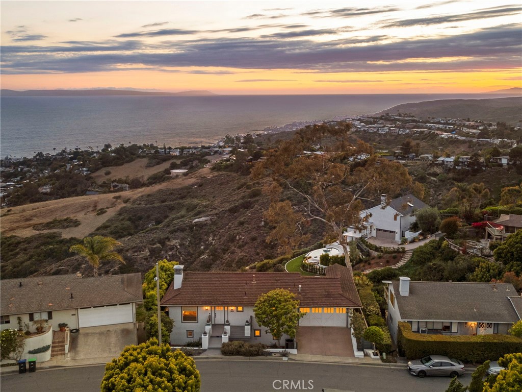 2855 Zell Drive