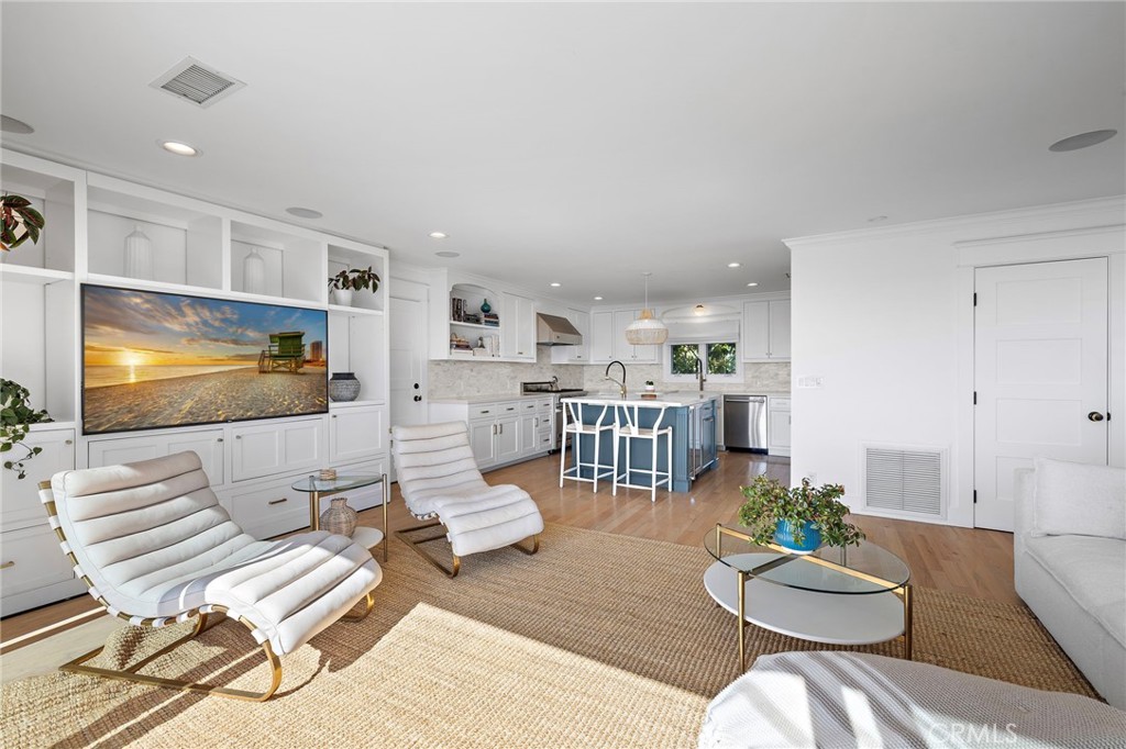 2855 Zell Drive
