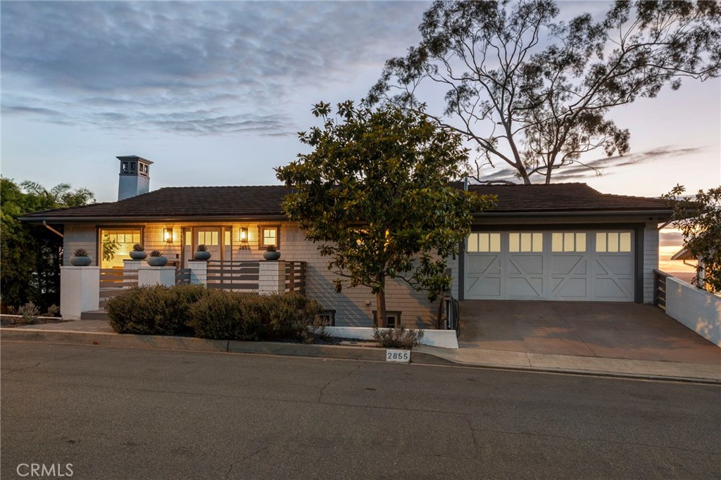 2855 Zell Drive