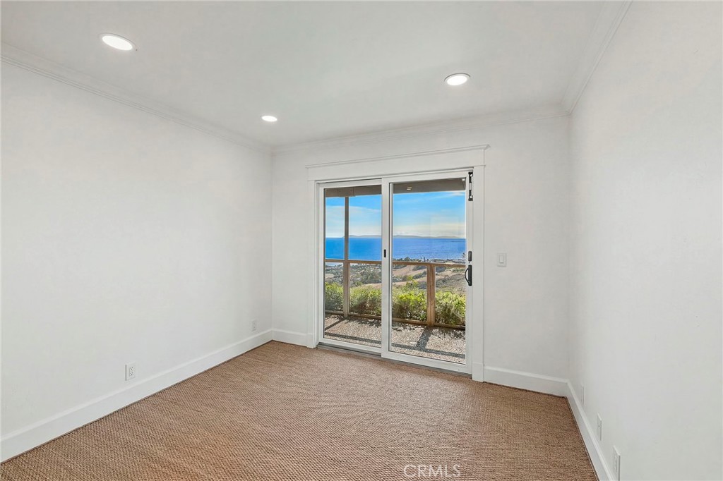2855 Zell Drive