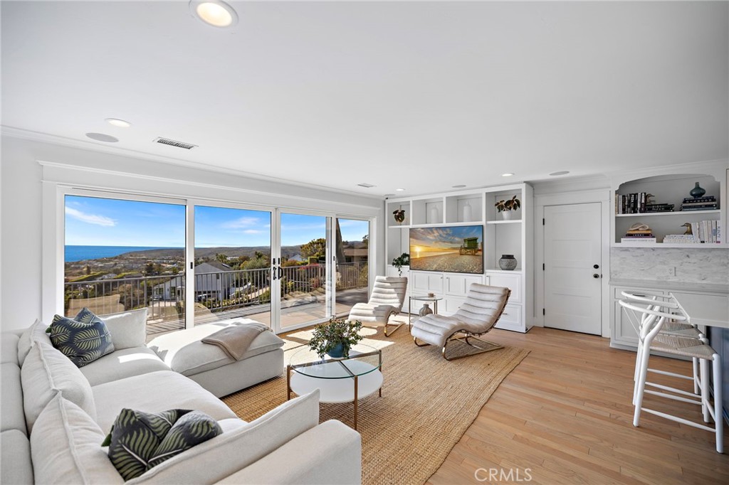 2855 Zell Drive