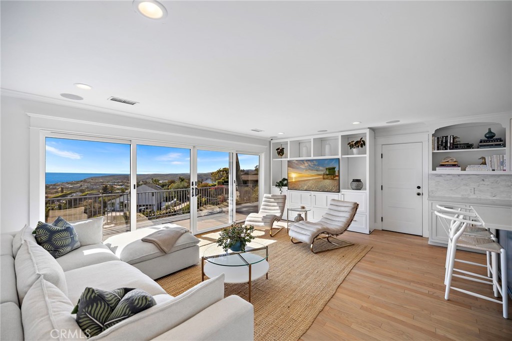 2855 Zell Drive