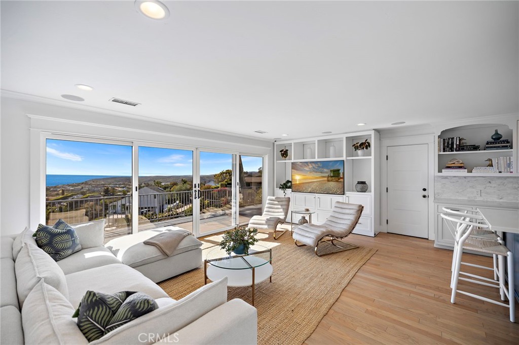 2855 Zell Drive